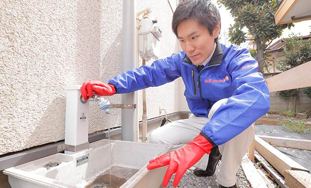 屋外での原因不明なトラブル